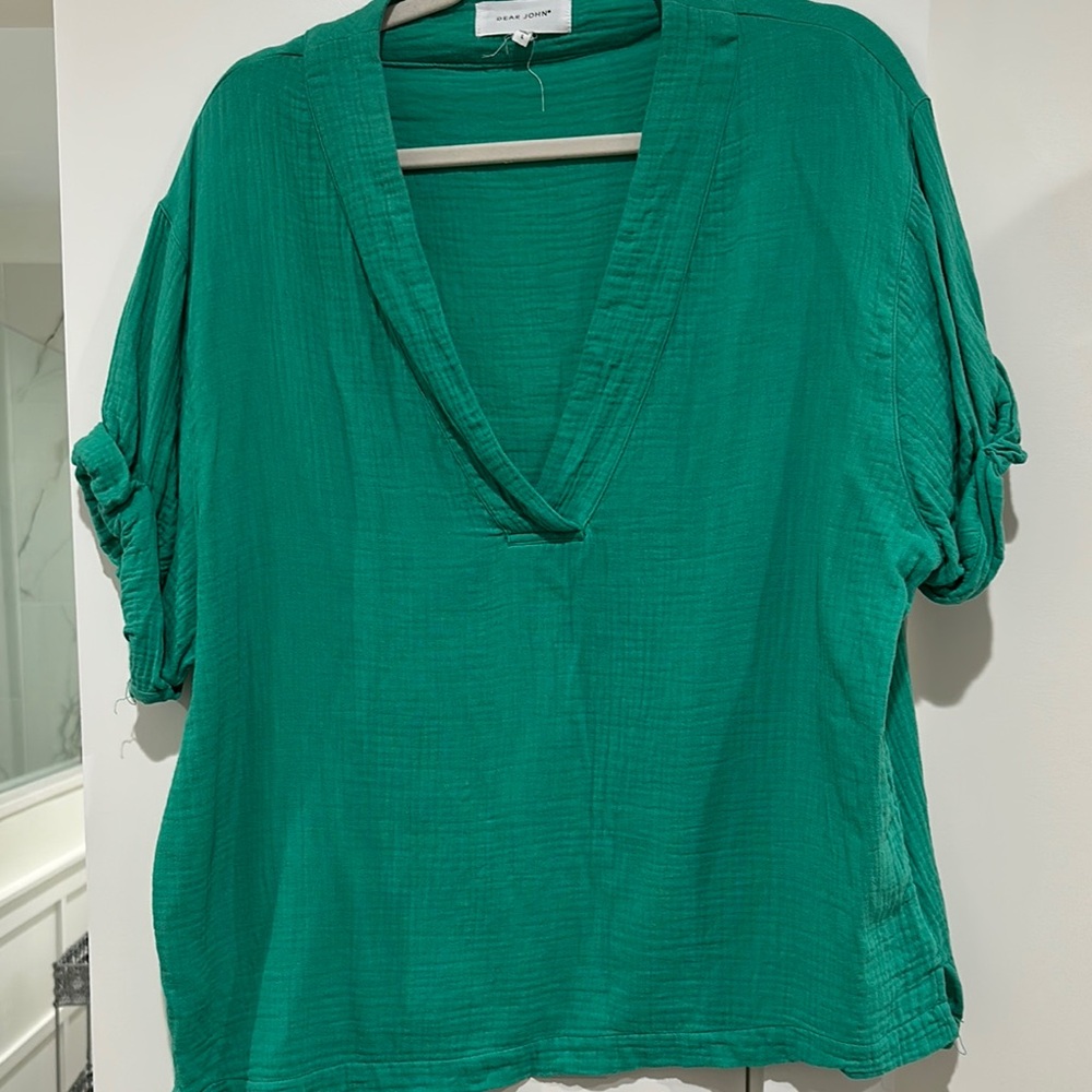 Frank & Eileen Green Cuffed Sleeve Boxy Blouse